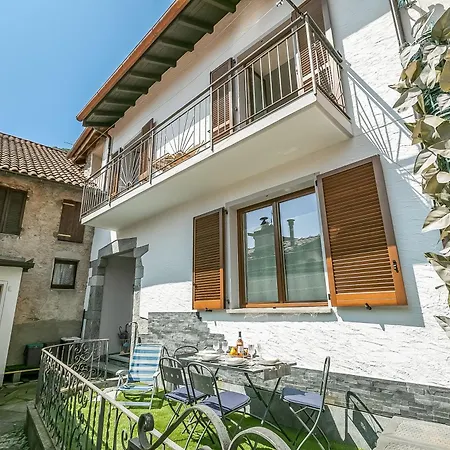 L' Angolino Di Cannobio: Stone For 4 With Terrace - Happy 펜션 *