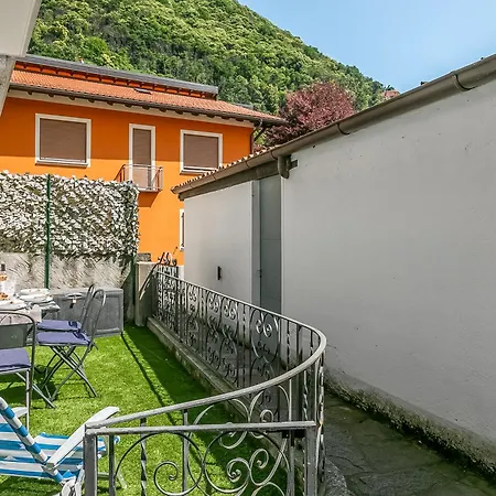 L' Angolino Di Cannobio: Stone For 4 With Terrace - Happy Prázdninový dům Cannobio