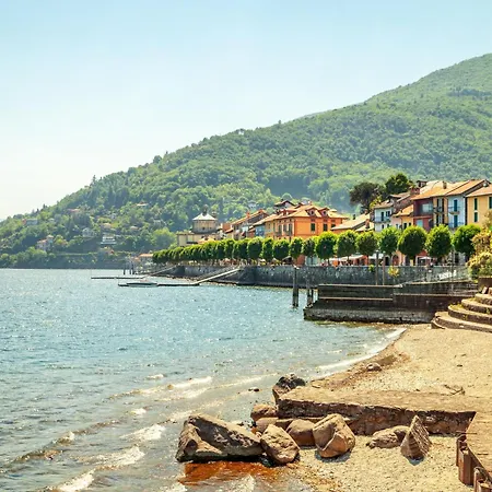 L' Angolino Di Cannobio: Stone For 4 With Terrace - Happy Dom wakacyjny Cannobio